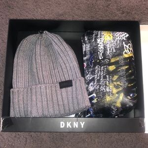 DKNY gift set beanie and cosmetic bag